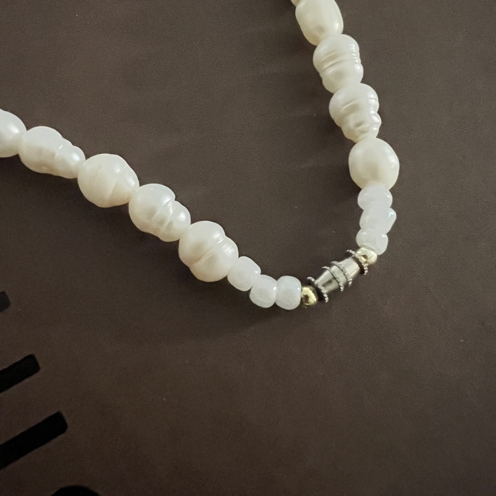 Not yo Grandmas pearls/ pearl necklace - Picture 3 of 6